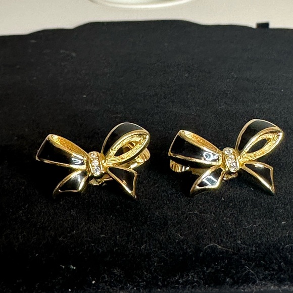Christian Dior Clip On Earrings - Picture 10 of 13